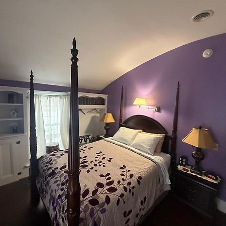 The Gridley Inn B&B 滑铁卢 外观 照片