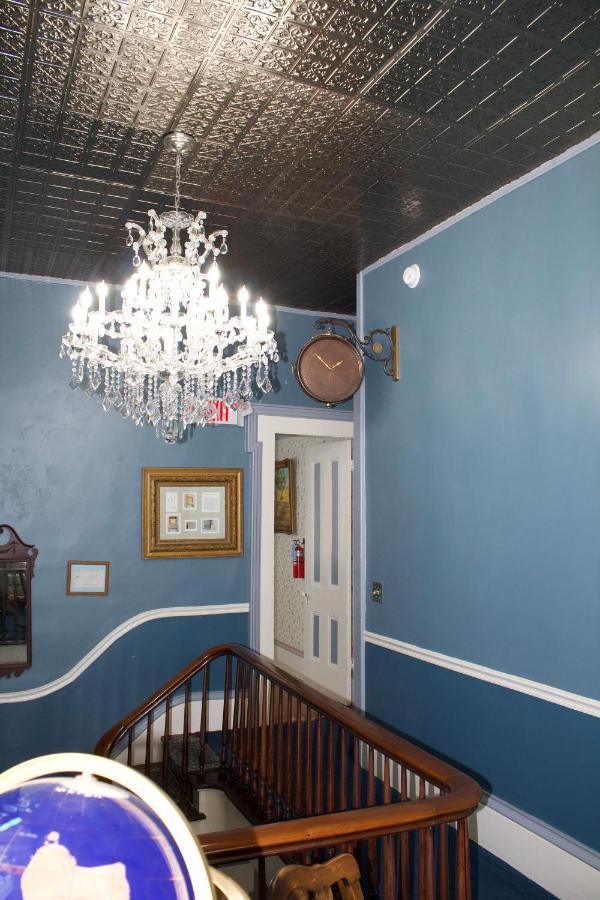 The Gridley Inn B&B 滑铁卢 外观 照片