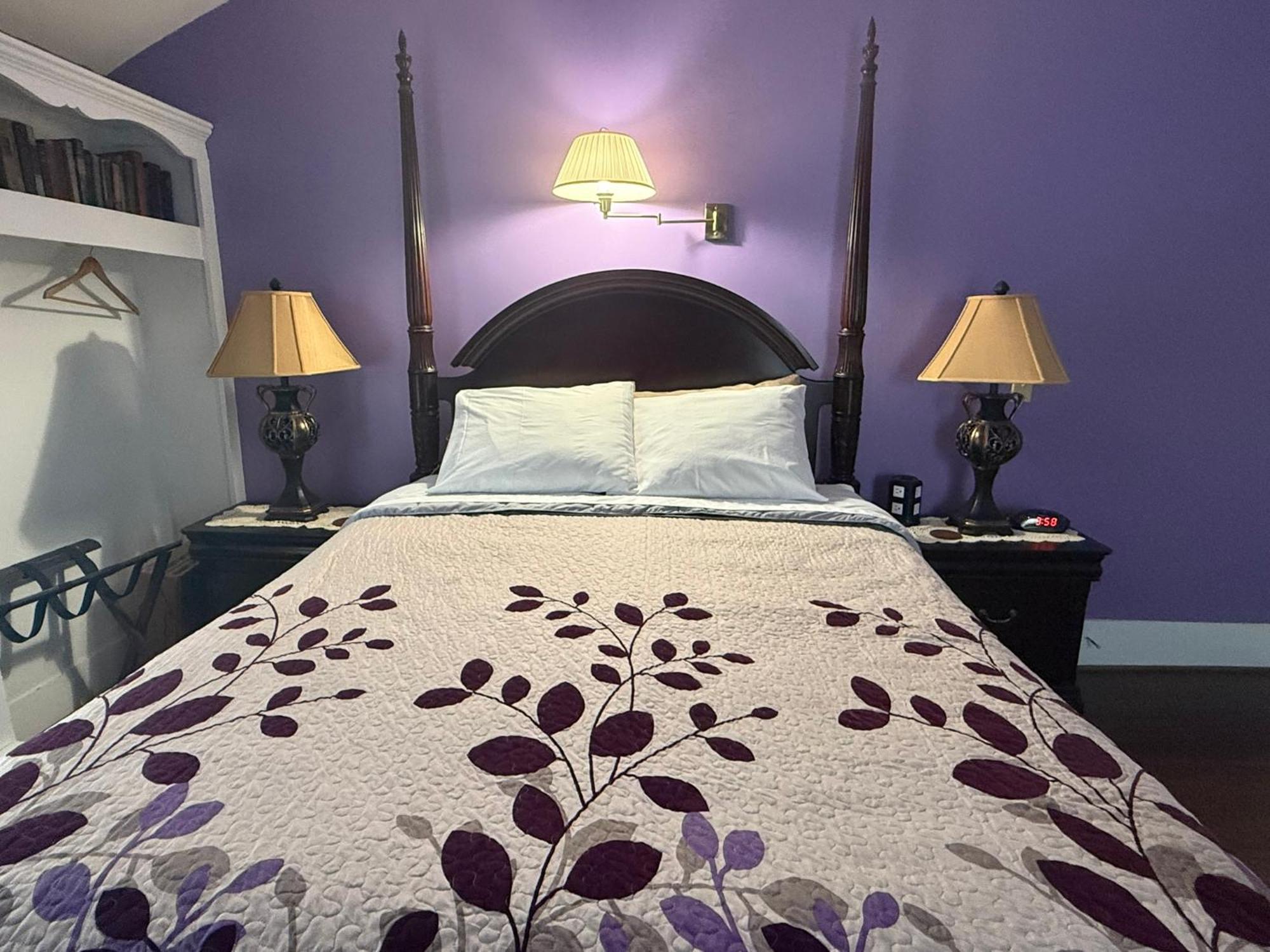 The Gridley Inn B&B 滑铁卢 外观 照片