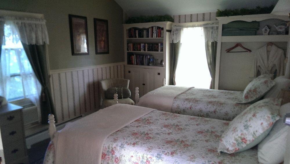 The Gridley Inn B&B 滑铁卢 外观 照片