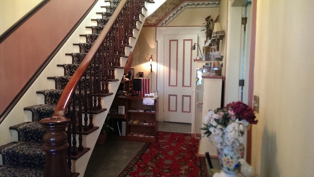 The Gridley Inn B&B 滑铁卢 外观 照片